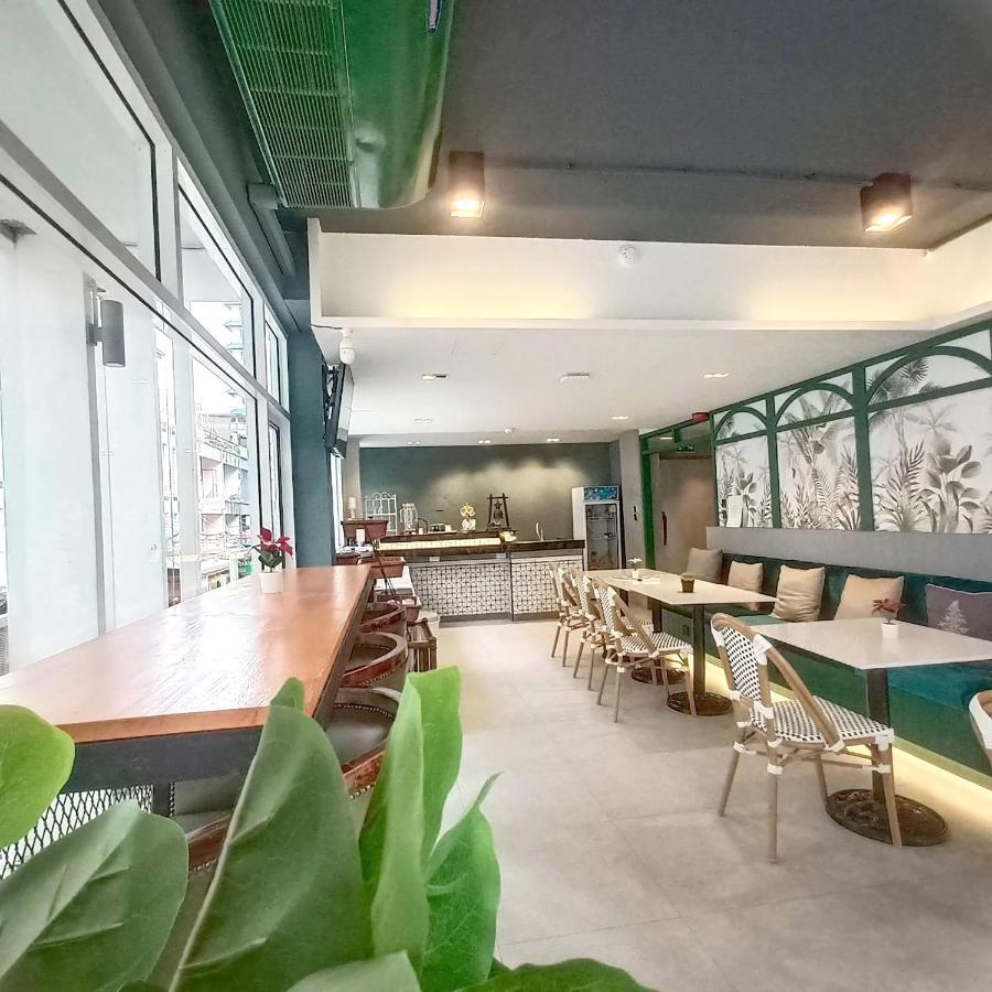 Narawad Boutique Hotel Bangkok Exterior photo