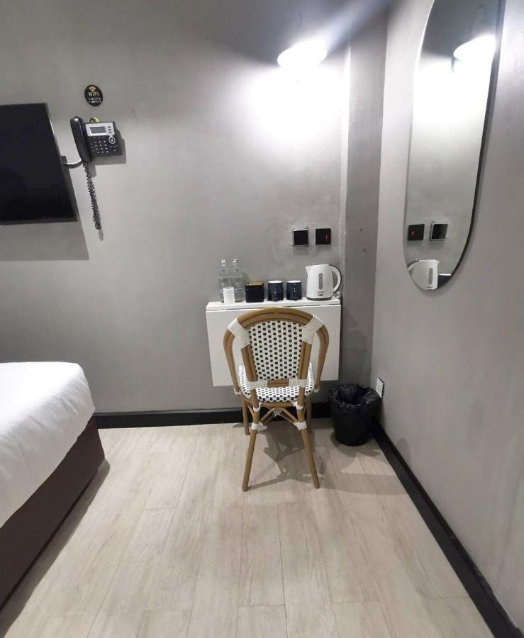 Narawad Boutique Hotel Bangkok Exterior photo