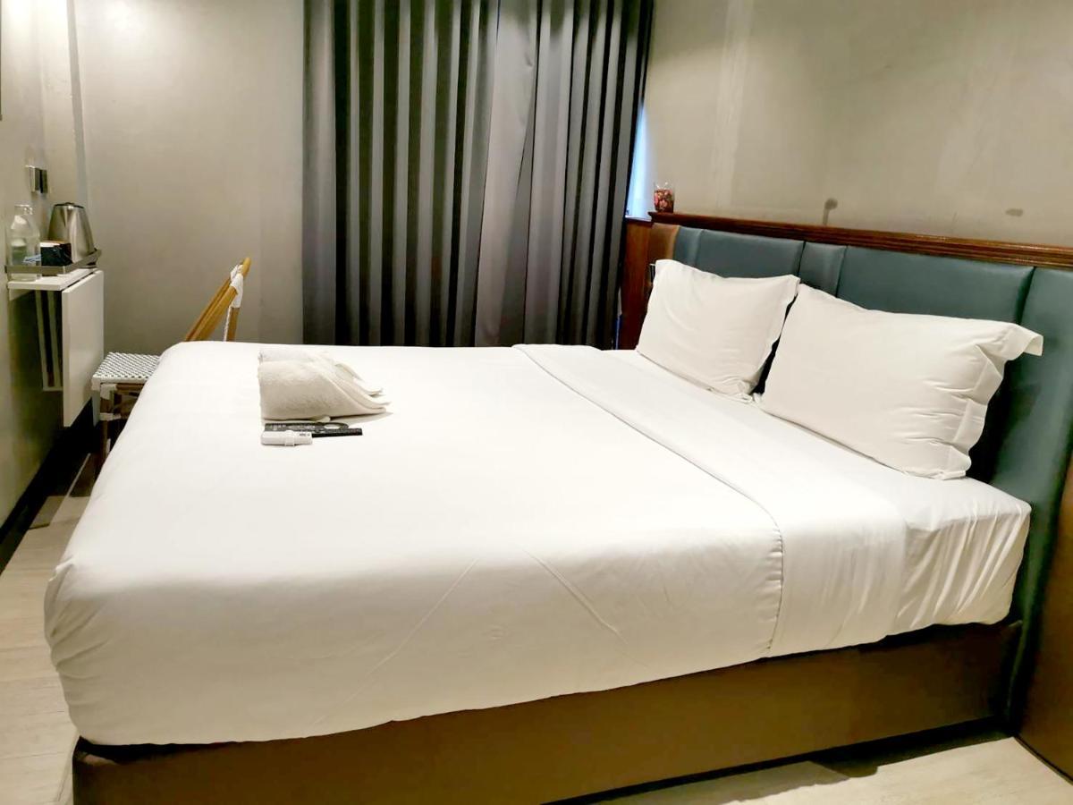 Narawad Boutique Hotel Bangkok Exterior photo